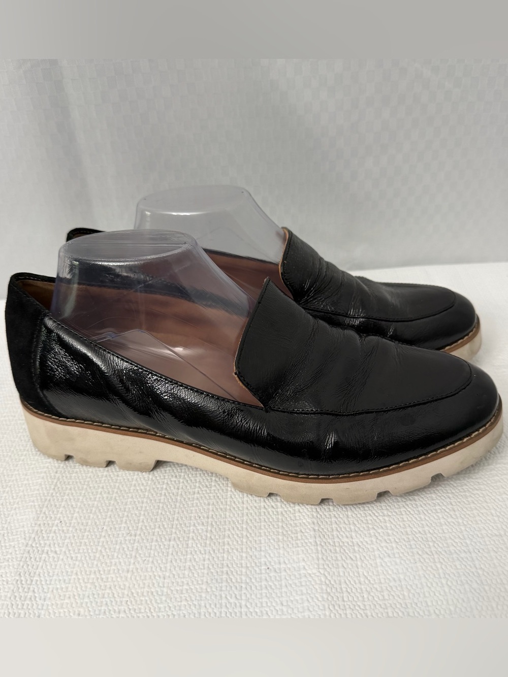 Vionic Kensley Black Patent Leather Lug Sole Loafers Women’s Size 10